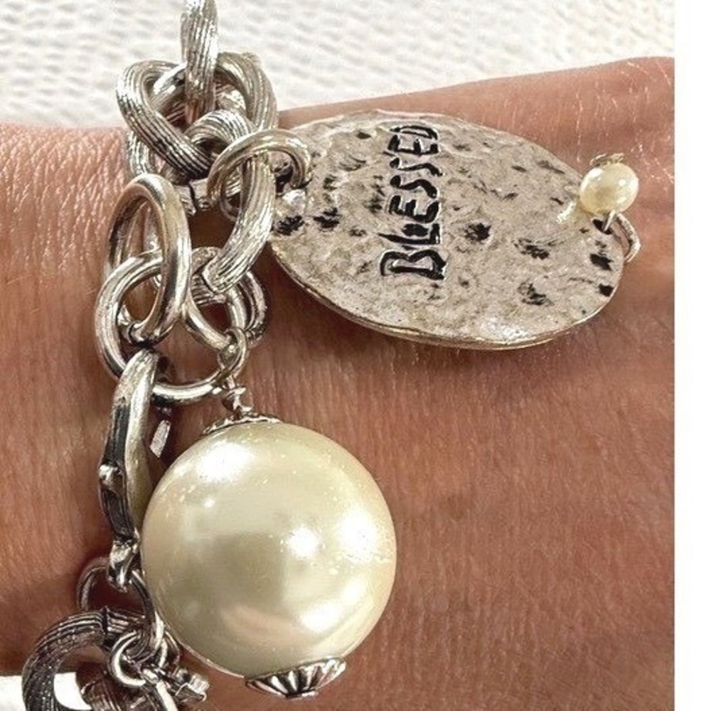 Atelier Charm Bracelet 8 Inch Silver Tone Blessed Disc Faux Pearl Jewelry - Picture 3 of 8
